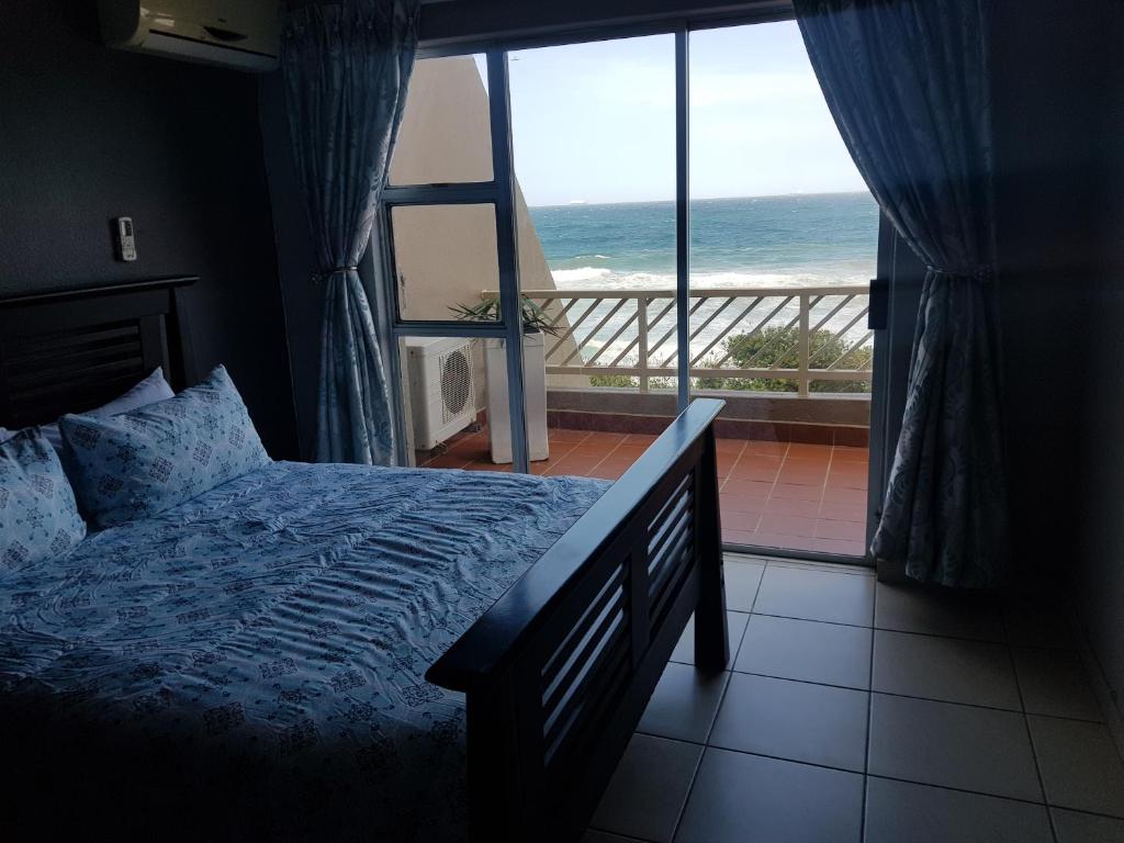 17 Isikhulu Holiday Apartment room 6