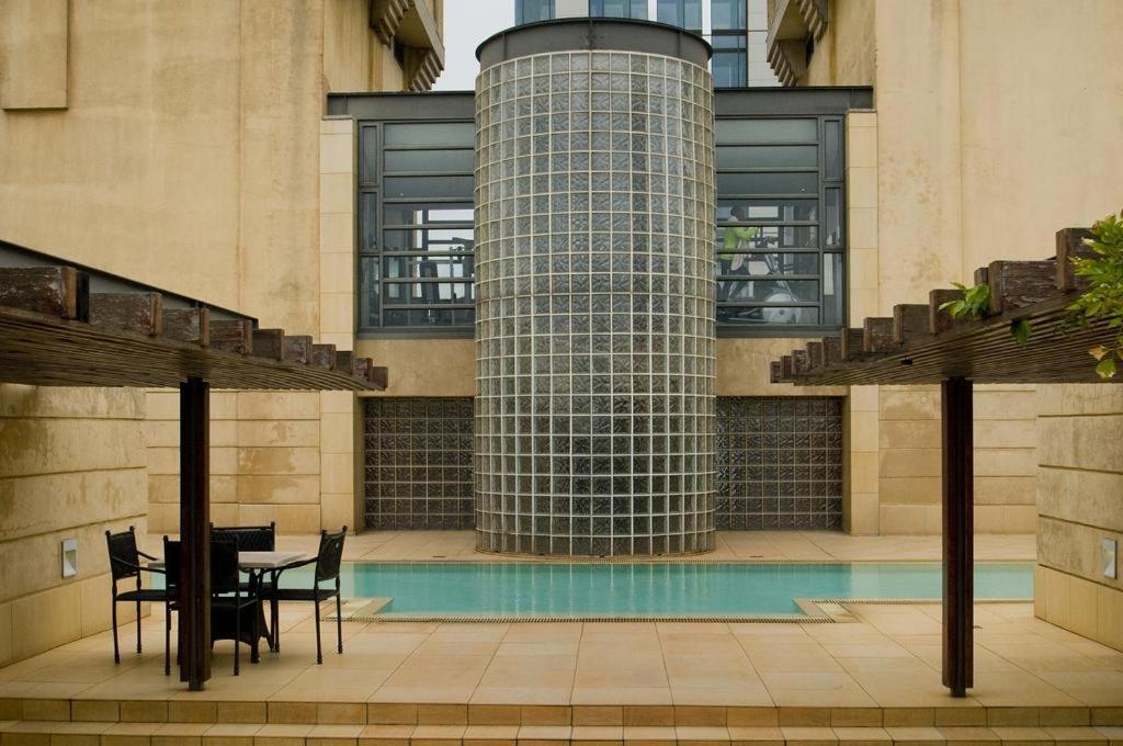 207 Raphael Penthouse room 3