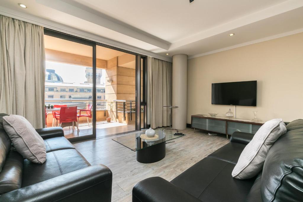 207 Raphael Penthouse room 5