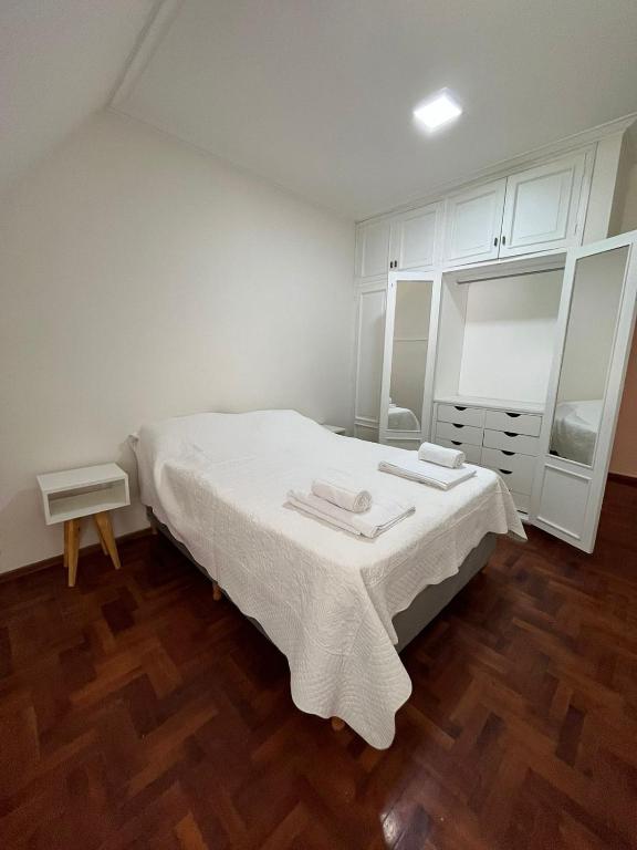 2 Habitaciones con baño privado en casa espectacular. room 2