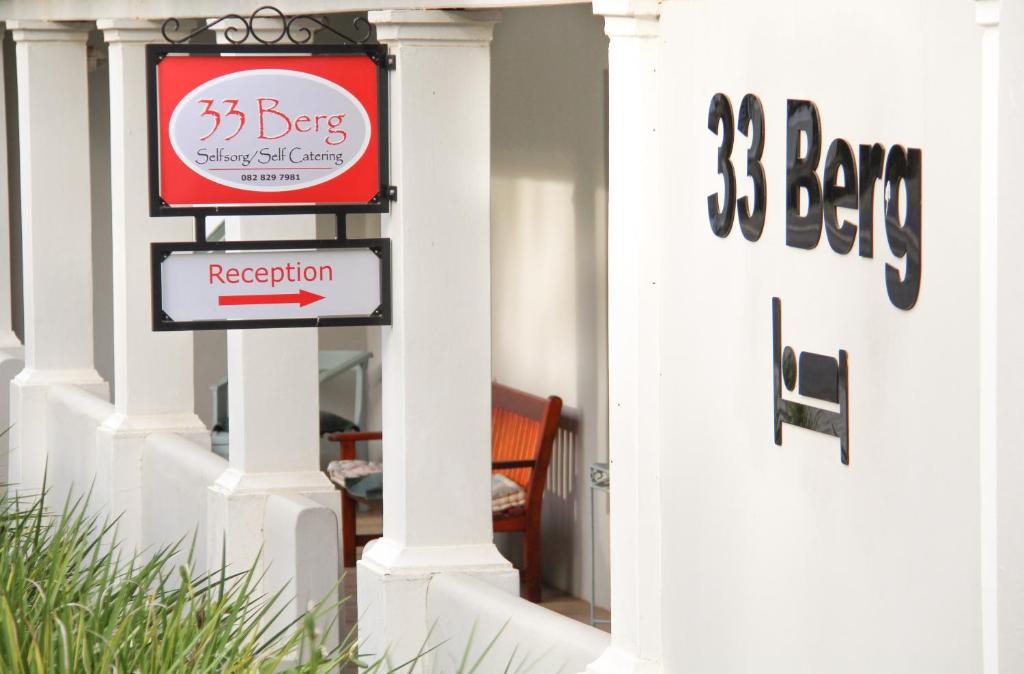 33 Berg Self-Catering room 1