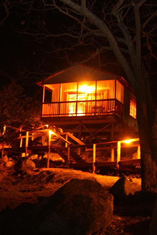 5th Seasons Guesthouse room 1