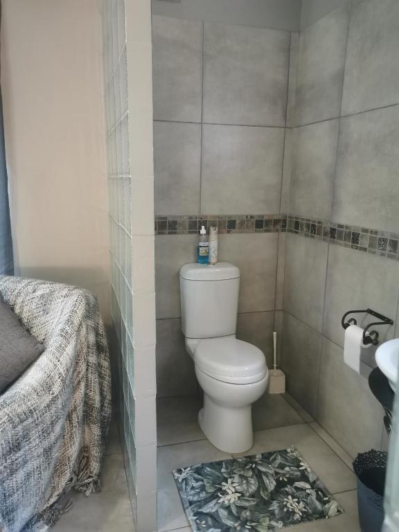 Adams-mtoti room 5