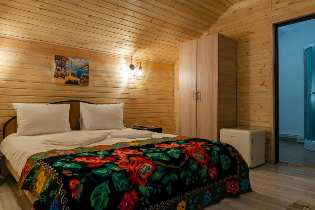 Agropensiunea Nemira room 1