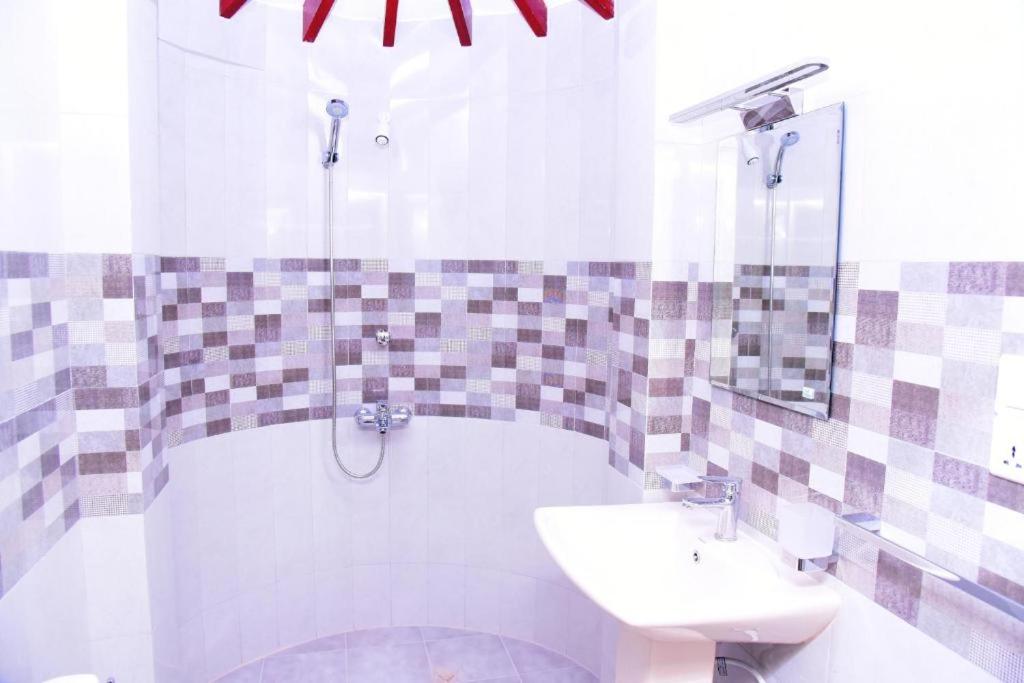 B&B Airport Blessings Villa room 5