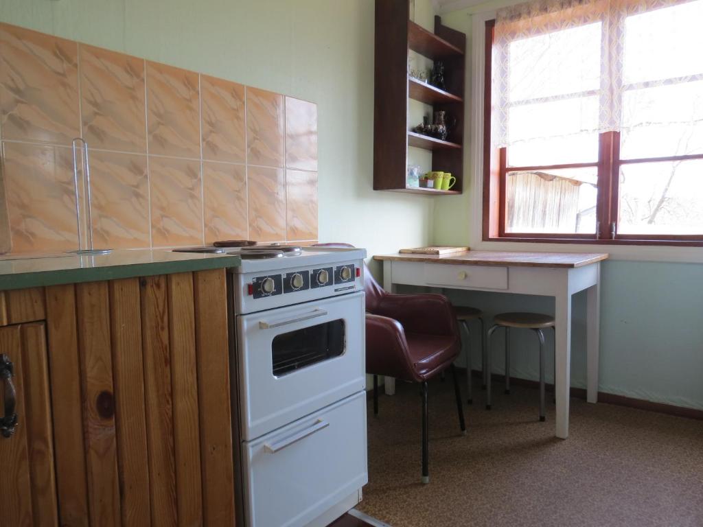 Aizveja, Brivdienu Maja room 4