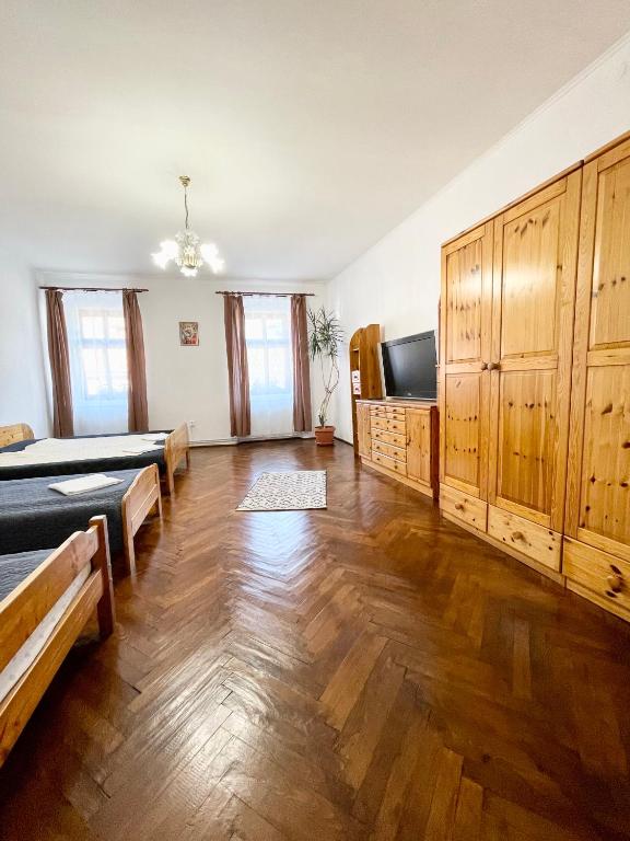 Alex Com Apartments room 4