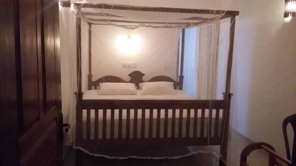 Ameesha Guesthouse room 6