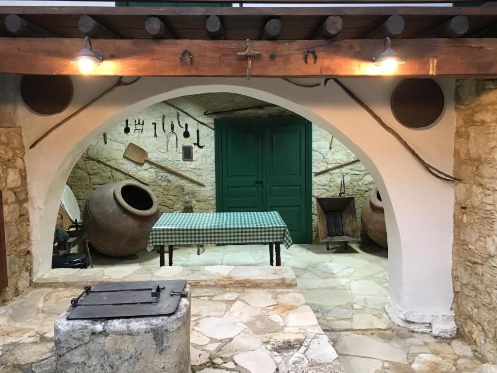 Anefani House room 4