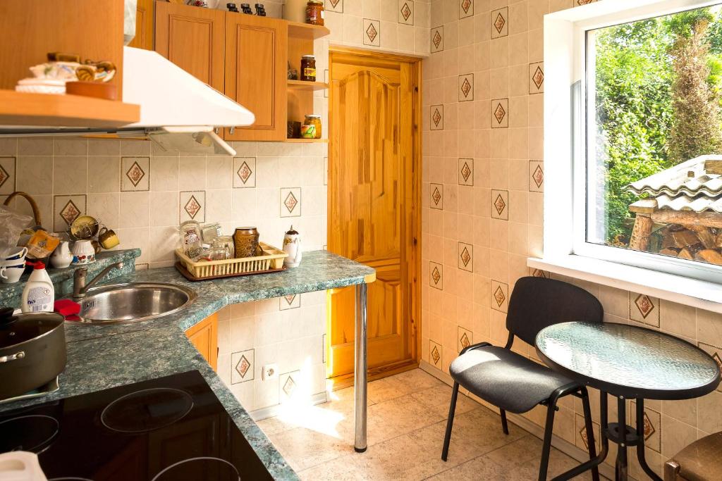 Anninas, viesu nams room 6