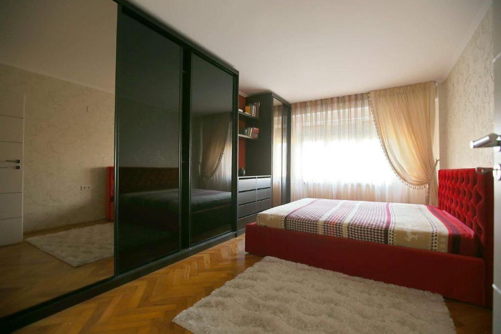 Apartament Marc Oradea room 2