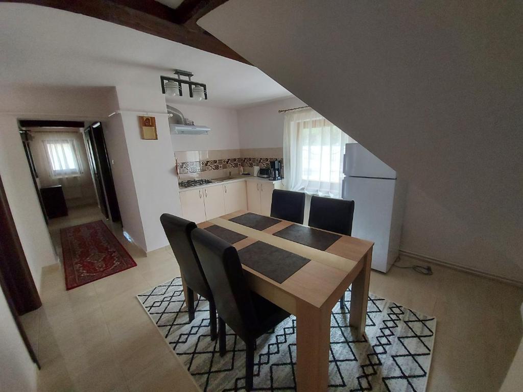Apartament Matei room 5