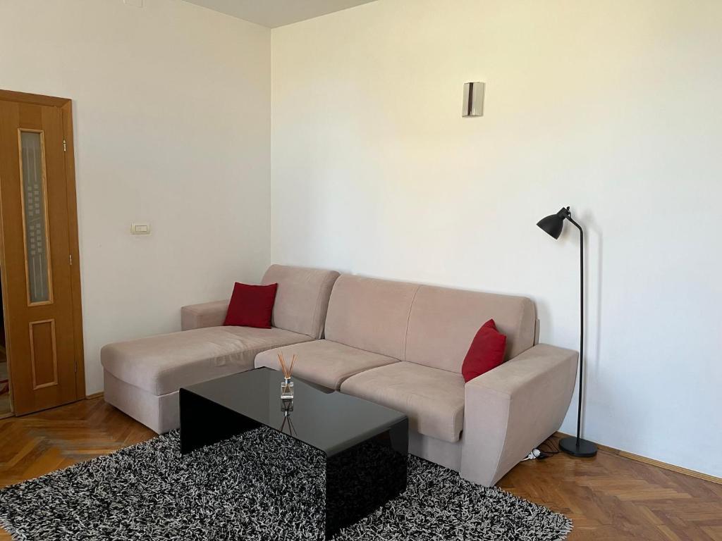 Aparthotel Marius - Schei Apartament 2 room 1