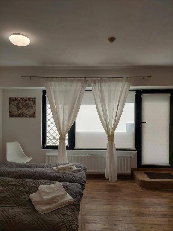 Студио 55 room 2