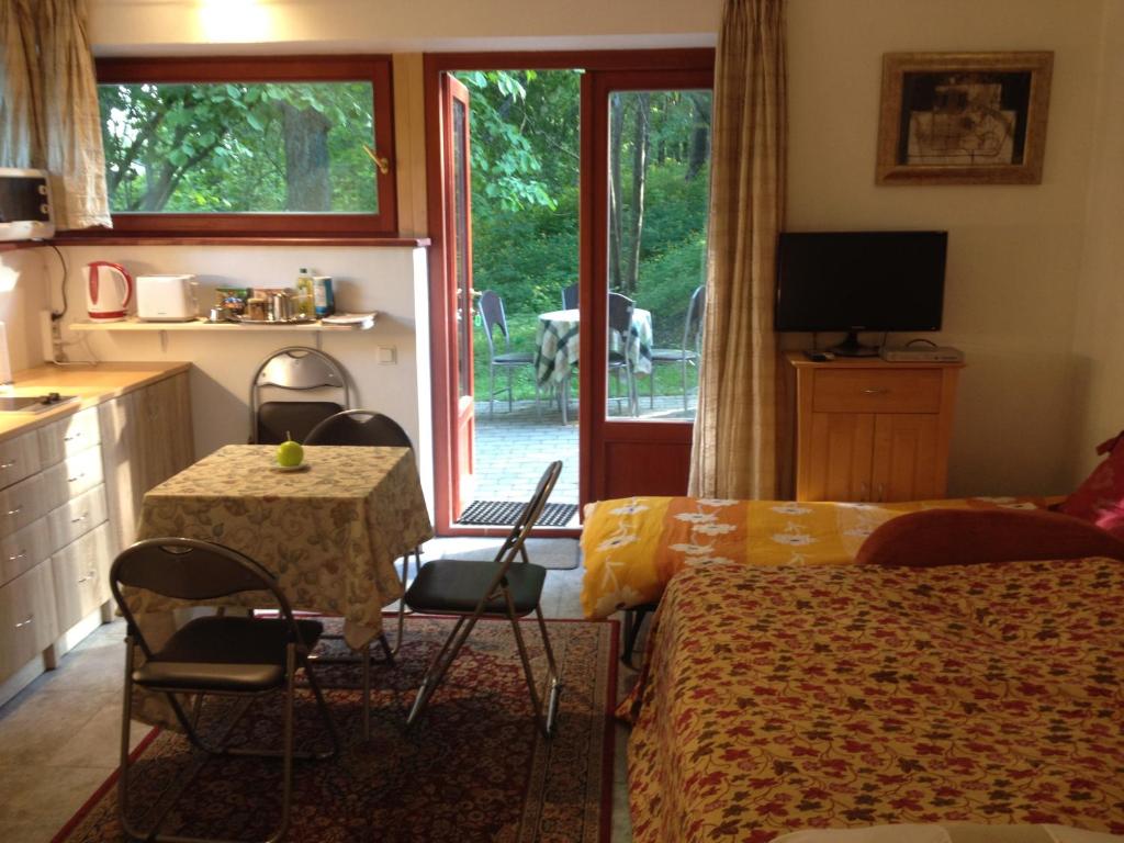 Apartment Melnalkšņi room 6