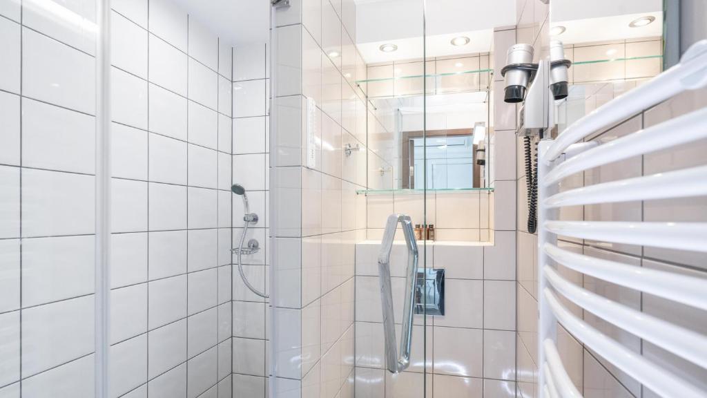 Seaside Studio Apartment THE RED FISH room 5