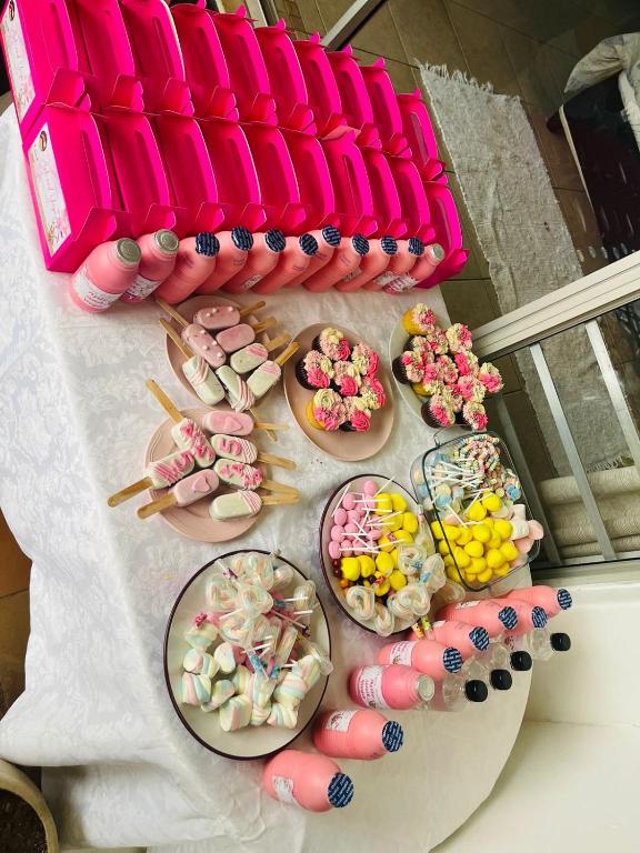 Aqua 180 Apartments room 3