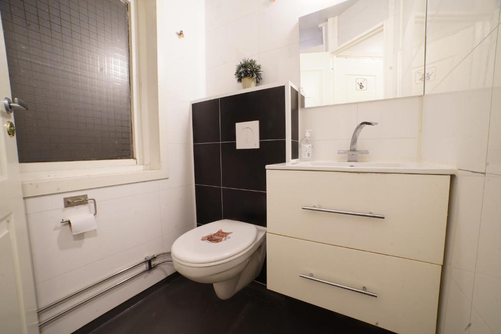 Amazing Arctic Rooms Hage room 5