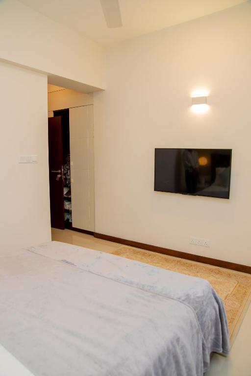 ARON'S Lavinia room 4