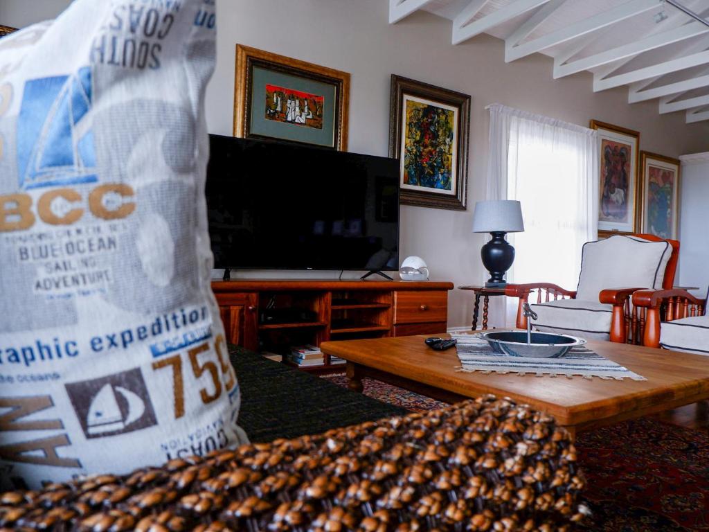 Authentic Mossel Bay room 4