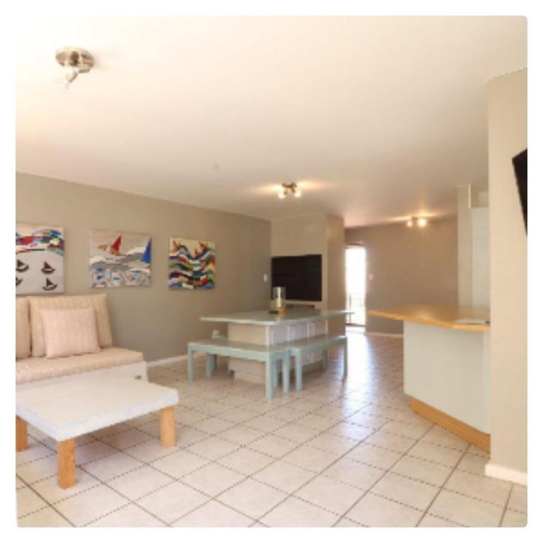 Avalon 3 room 6