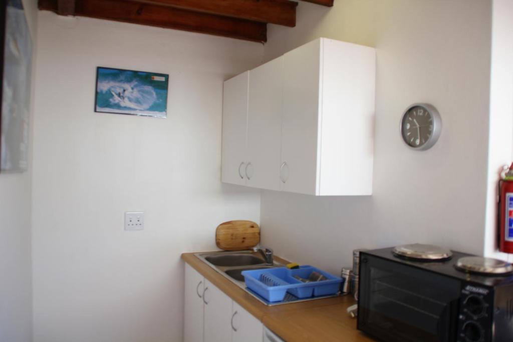 Beach Flats room 2