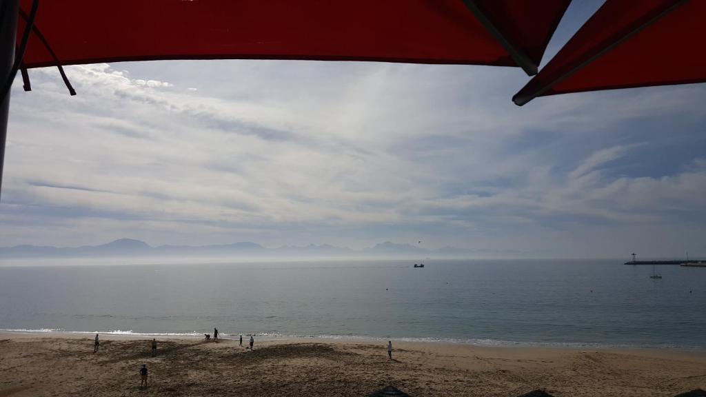 Beachfront House room 2