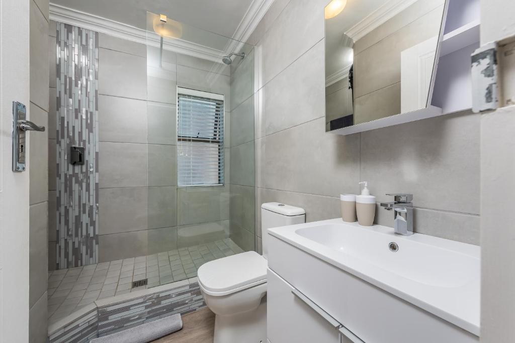 Beacon Wharf room 4
