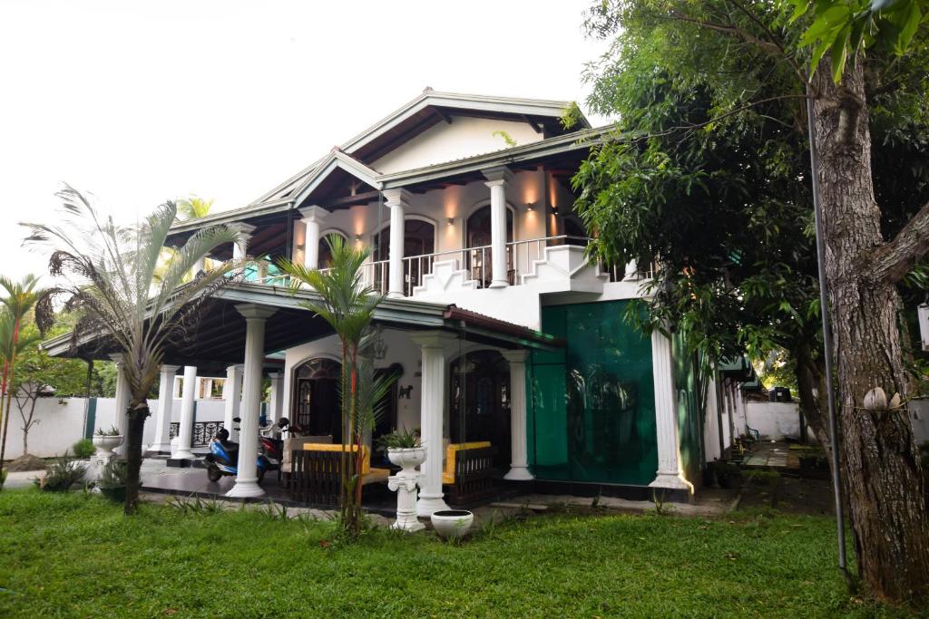 Bella Villa & Hostel room 3
