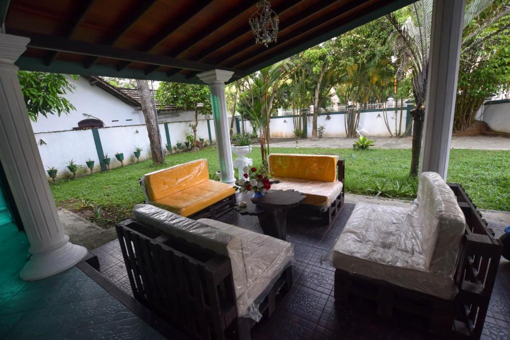Bella Villa & Hostel room 4