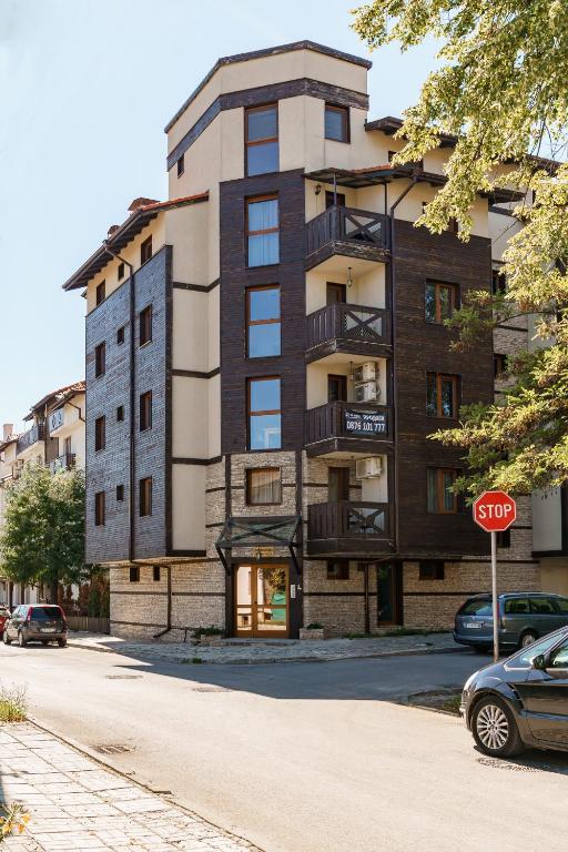 Bell Tower Apartments room 2