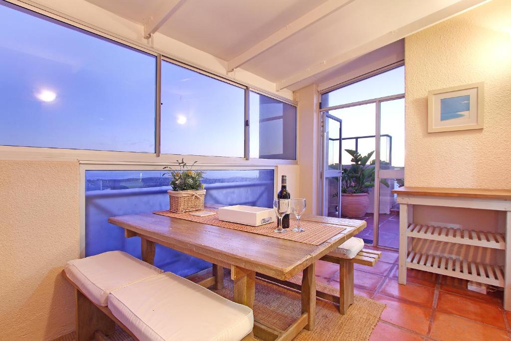 Big Bay Beach Club room 2