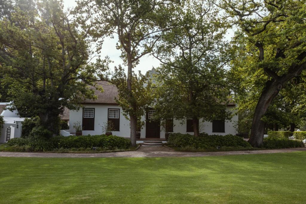 Blaauwklippen Manor room 4
