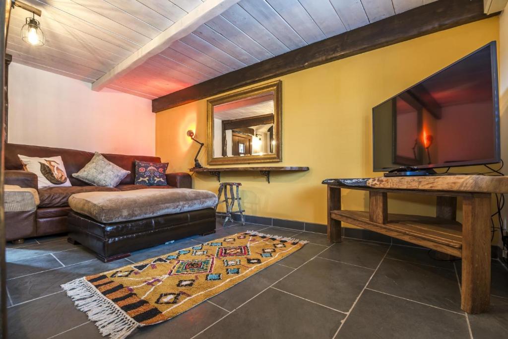 Blossom Farm room 2