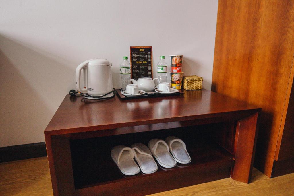 Blue Star Hotel room 6