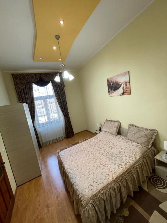 Boutique Central room 5