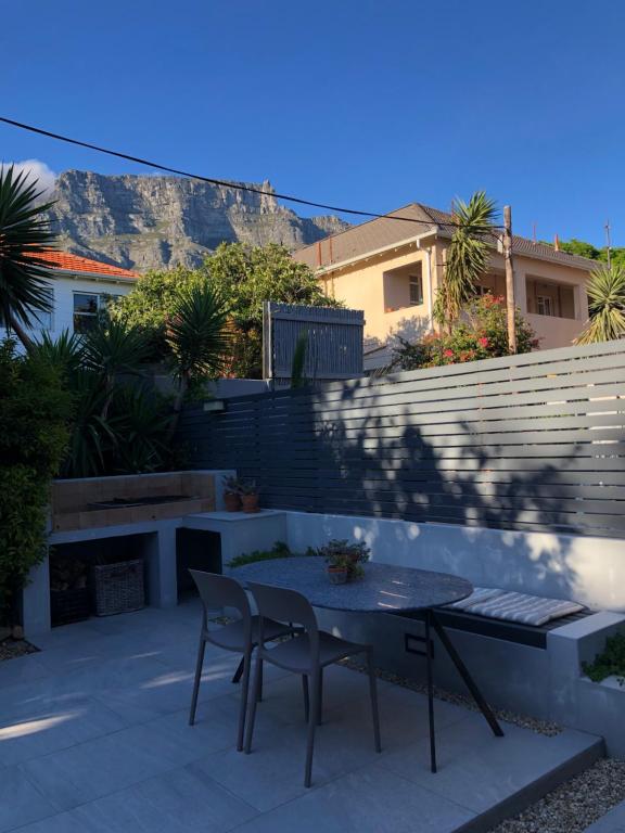 Bradwell Views room 1