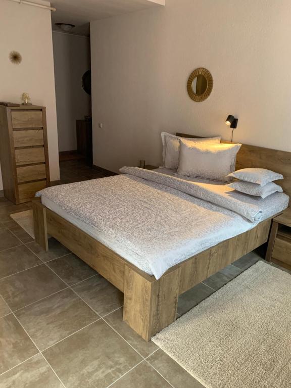 Braun Residence room 5