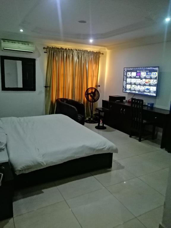 Brickland Residence room 1