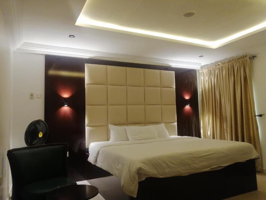 Brickland Residence room 5