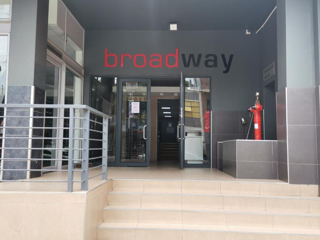 Broadway Flats Braamfontain room 2