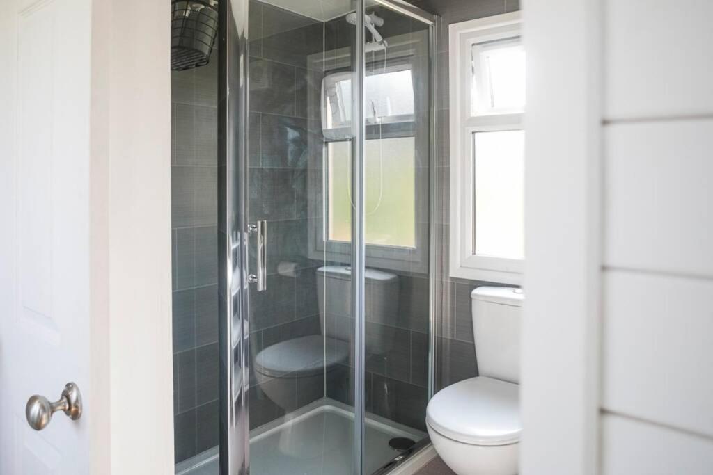 Brondini View Cabin room 6