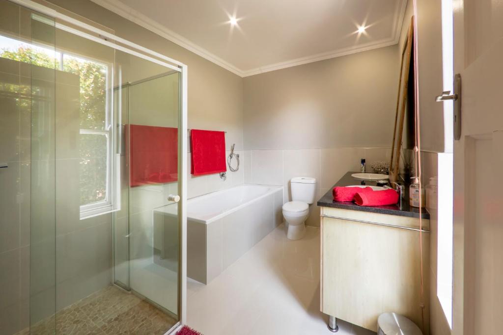B's Place room 5