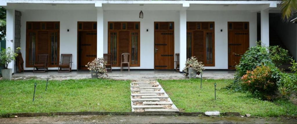 Buddika Safari & Resort room 6