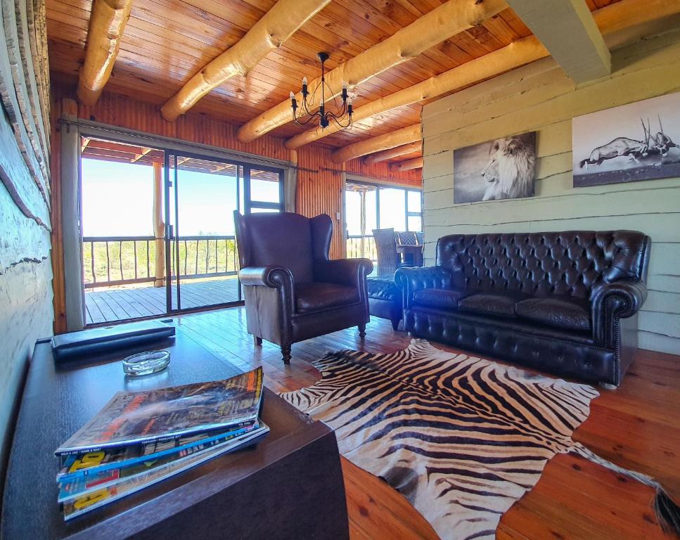 Buffelsdrift Log Cabin room 2