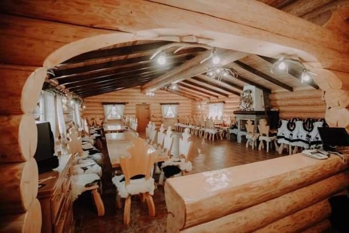 Cabana Caprioara room 2