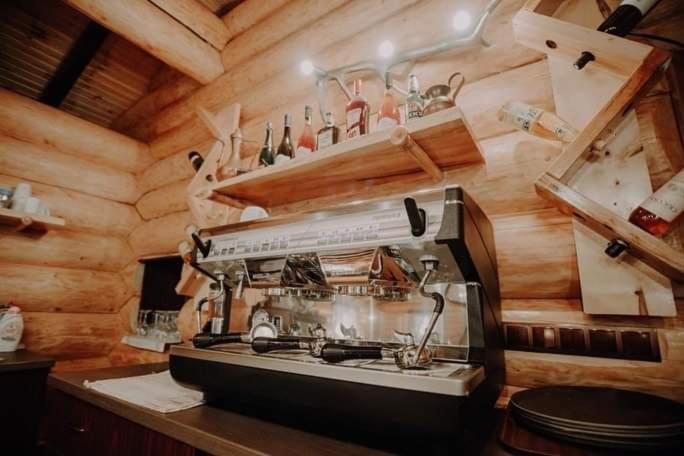 Cabana Caprioara room 6