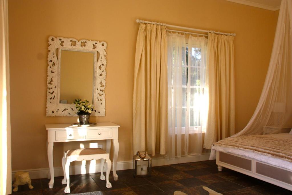 Calais Wine Estate room 1