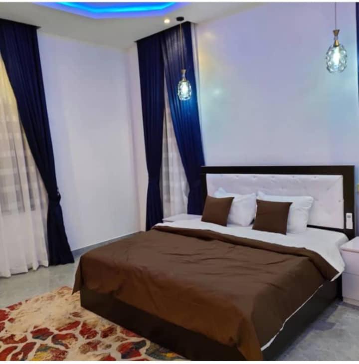 Callari 2 Apartments room 5