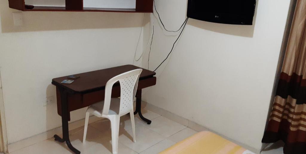 Cambulos 2 room 5